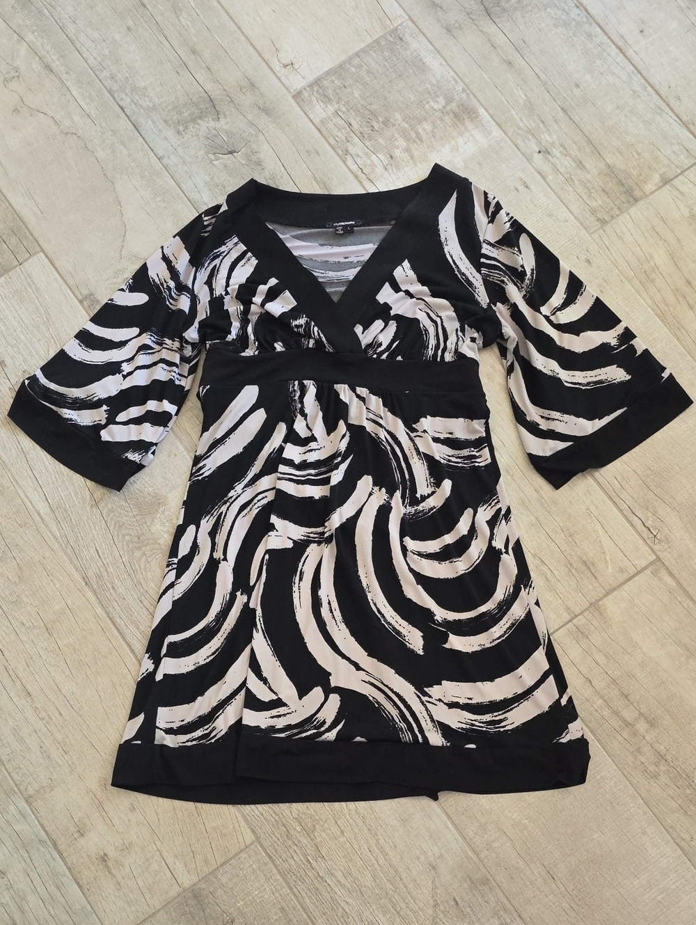 Black & White Swirl Empire-Waist Women's Dress With Flowy Sleeves
